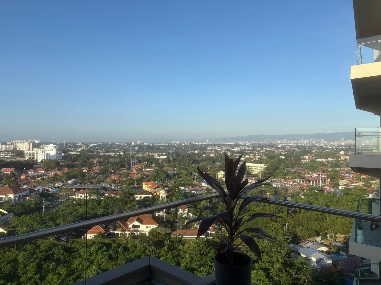 Luxury 2BR Penthouse w/ Sea View + Resort Access image 11